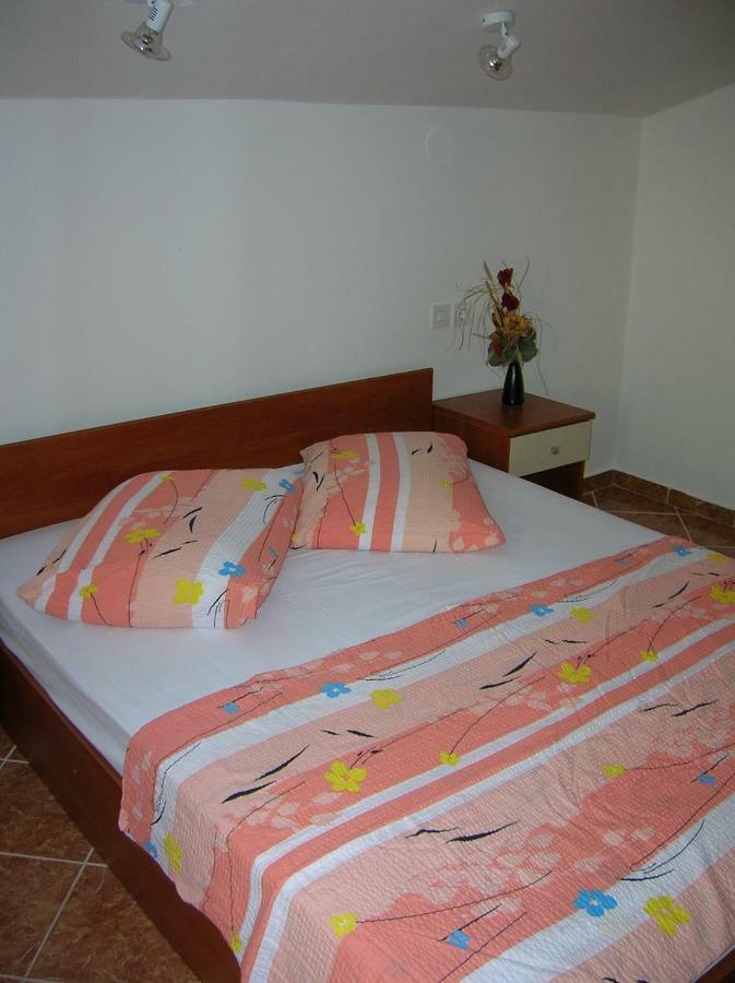 Apartment Jelena Rab Town Exteriér fotografie